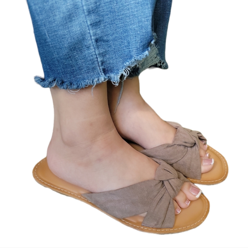 Old Navy Sandals Size 10